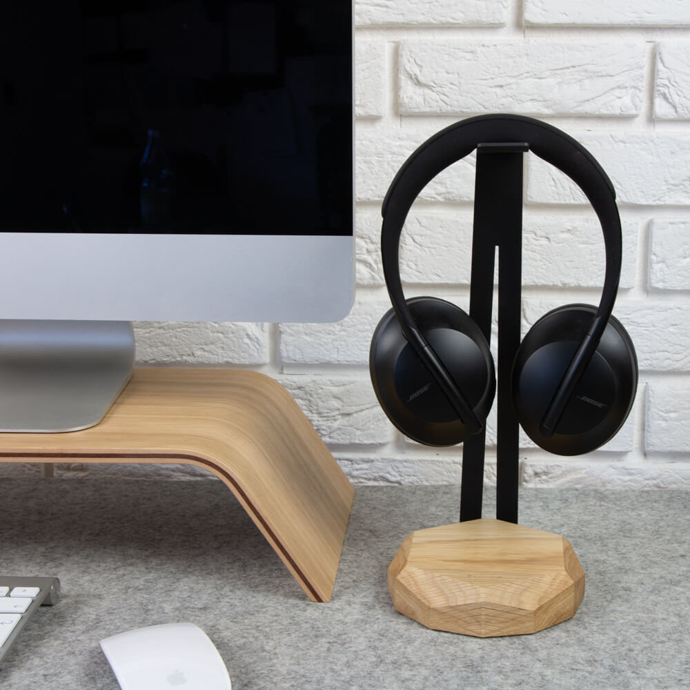 ClutterFree Headset Stand - Streamlined Solution for Organized Desk Spaces